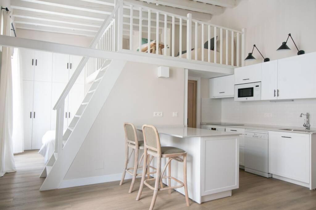 Appartamento G12 Trendy And Comfy Bright Loft Meters From Bullring And Trianas Bridge, Galera Street Siviglia Esterno foto